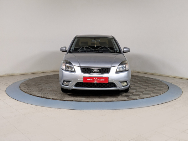 Kia Rio 2011 Серебряный