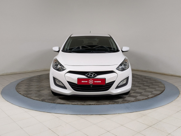 Hyundai i30 2013 Белый
