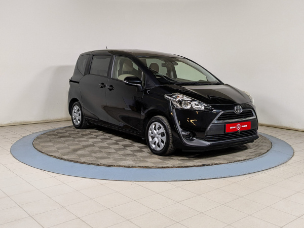 Toyota Sienta 2018 Черный