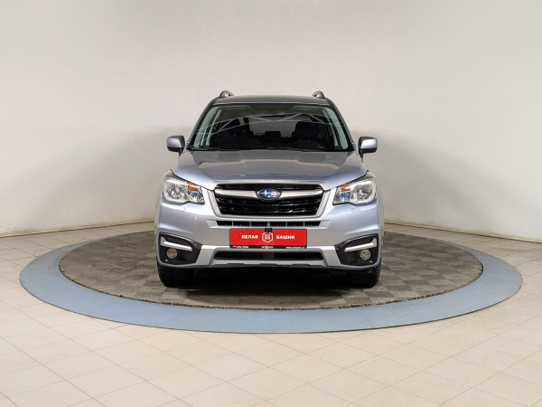 Subaru Forester 2018 Серебряный