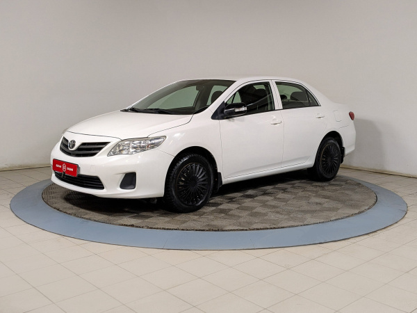 Toyota Corolla 2010 Белый