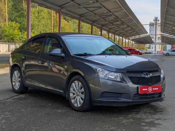 Chevrolet Cruze 2011 Серый