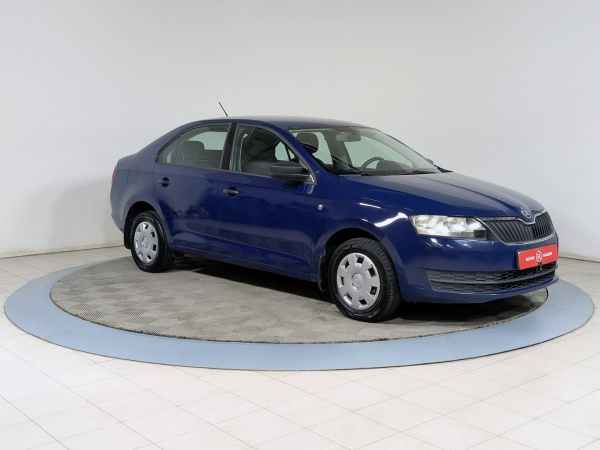 Skoda Rapid 2015 Синий