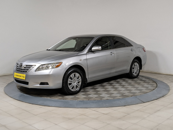 Toyota Camry 2006 Серебряный