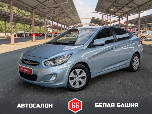 Hyundai Solaris 2011 Голубой