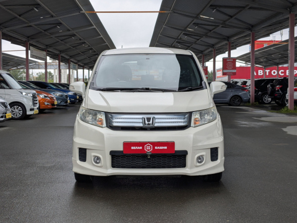 Honda Freed 2011 Белый
