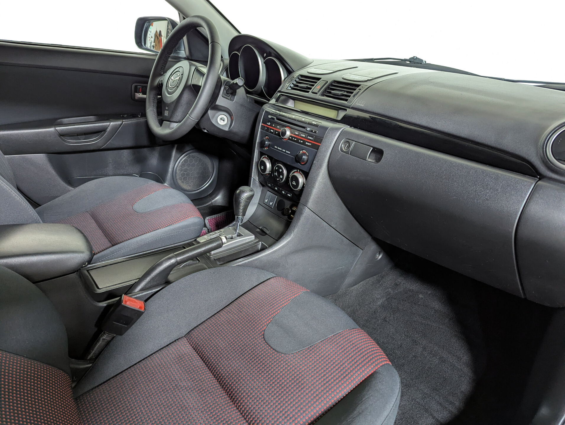 Mazda 3 2006 Зеленый