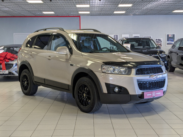 Chevrolet Captiva 2012 Бежевый