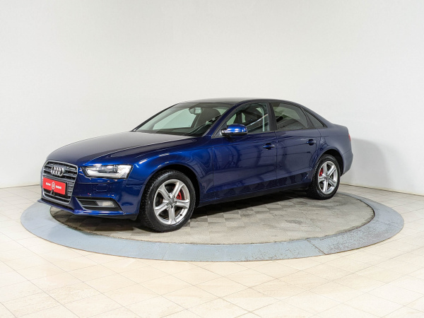 Audi A4 2014 Синий
