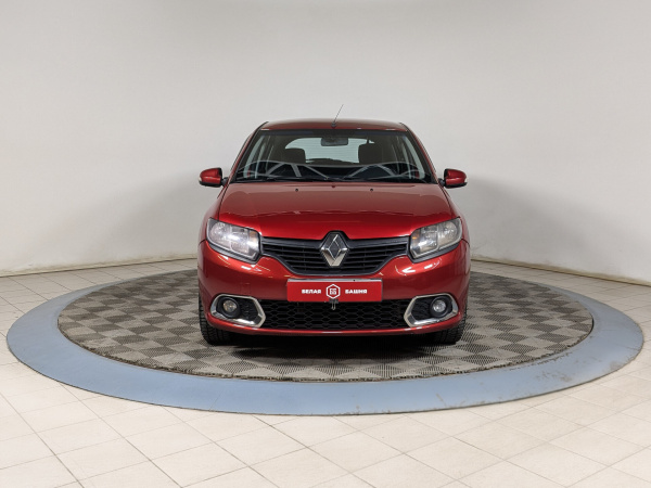 Renault Sandero 2014 Красный