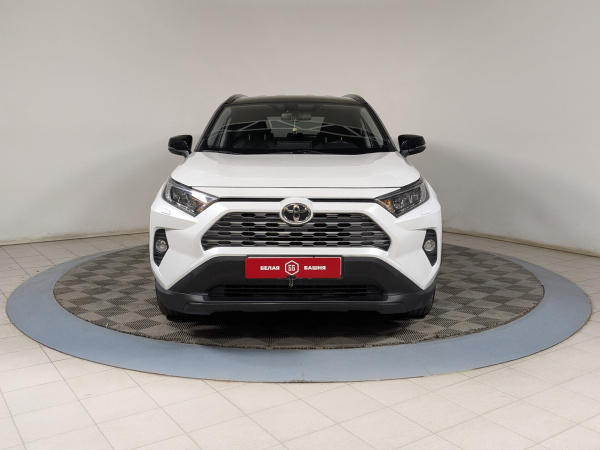Toyota RAV4 2021 Белый