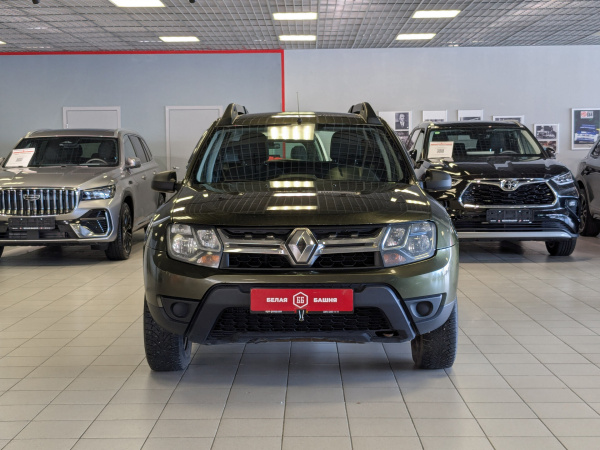 Renault Duster 2019 Зеленый