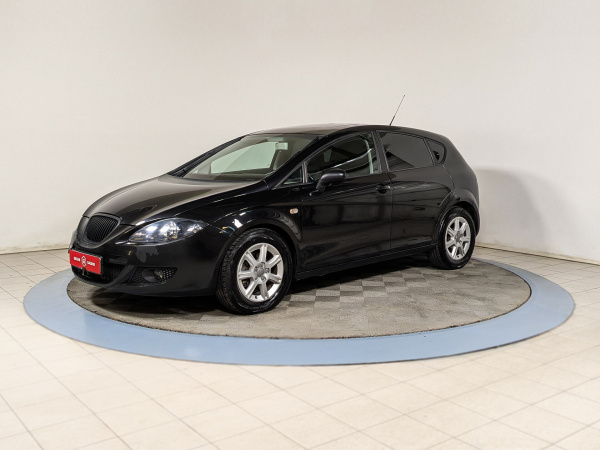 SEAT Leon 2008 Черный