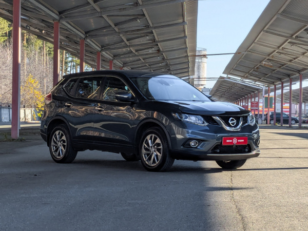 Nissan X-Trail 2016 Синий