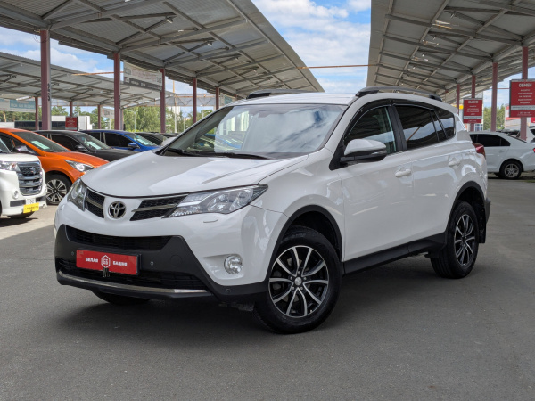 Toyota RAV4 2015 Белый