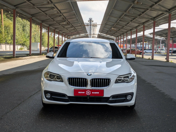 BMW 5 серии 2016 Белый