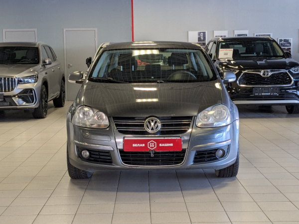 Volkswagen Jetta 2010 Серый