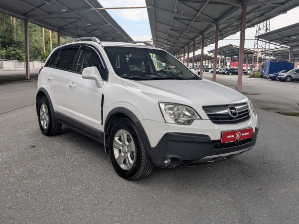 Opel Antara 2011 Белый