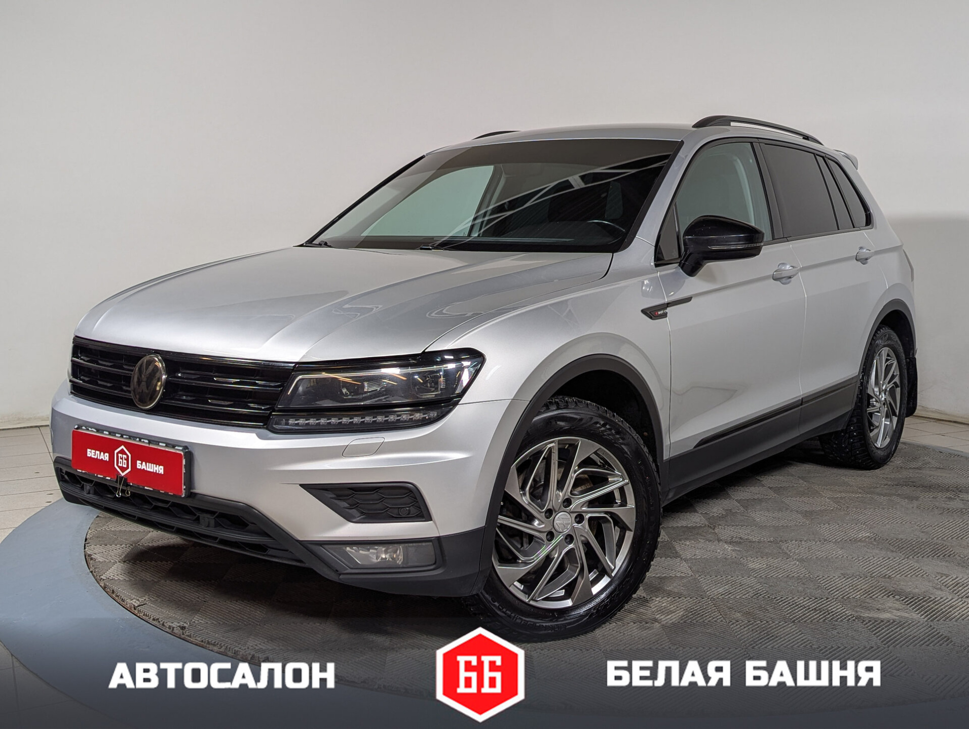 Volkswagen Tiguan 2017 Серебряный