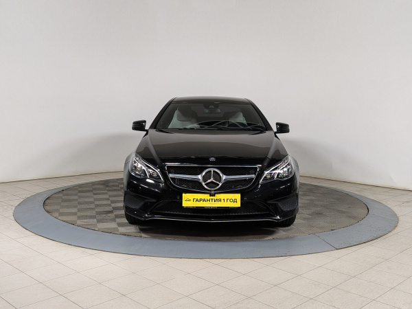 Mercedes-Benz E-Класс 2015 Черный