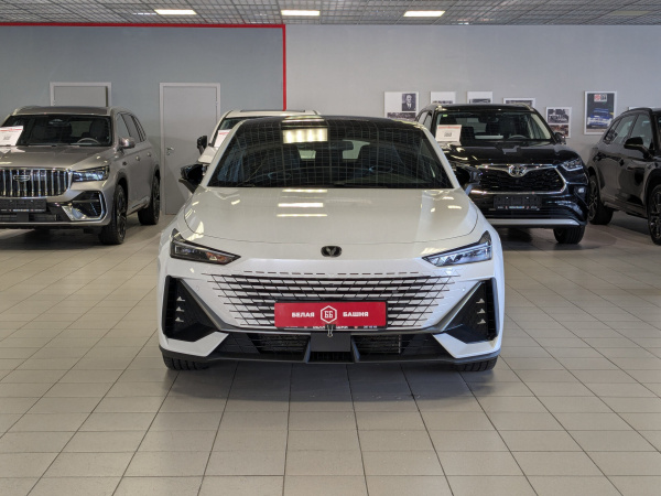 Changan UNI-V 2024 Белый