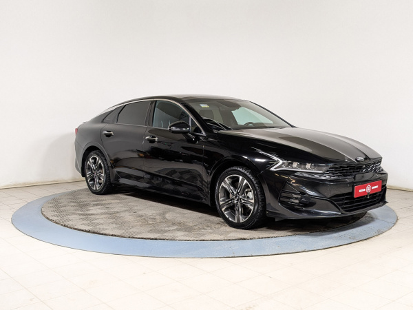 Kia K5 2021 Черный