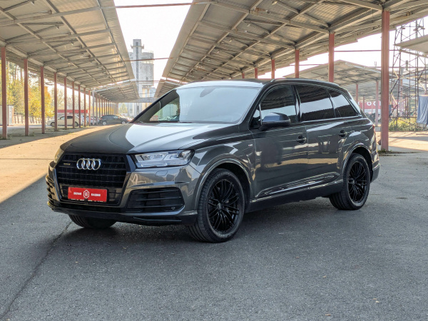 Audi Q7 2017 Серый