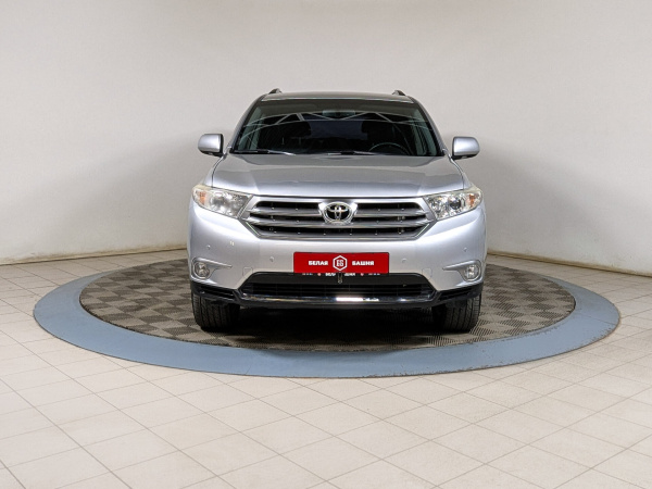 Toyota Highlander 2011 Серебряный