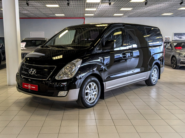 Hyundai H-1 2014 Черный