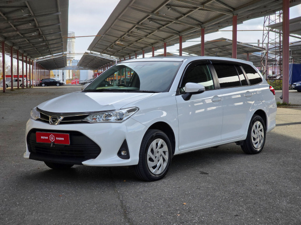 Toyota Corolla 2018 Белый