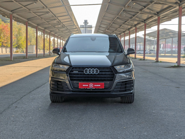 Audi Q7 2017 Серый