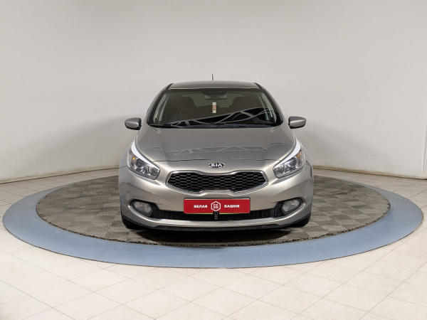 Kia Ceed 2012 Серебряный