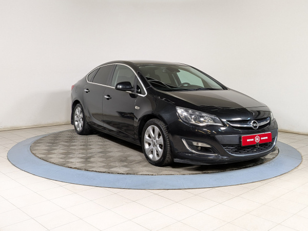 Opel Astra 2013 Черный