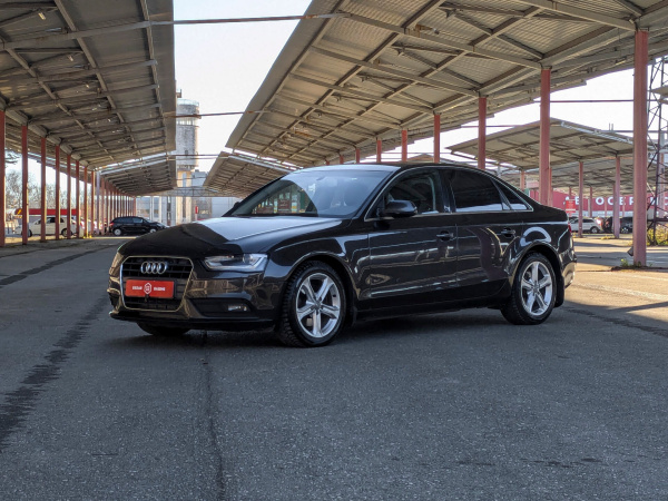 Audi A4 2013 Серый