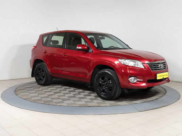 Toyota RAV4 2012 Красный