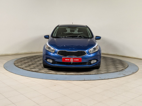 Kia Ceed 2012 Синий