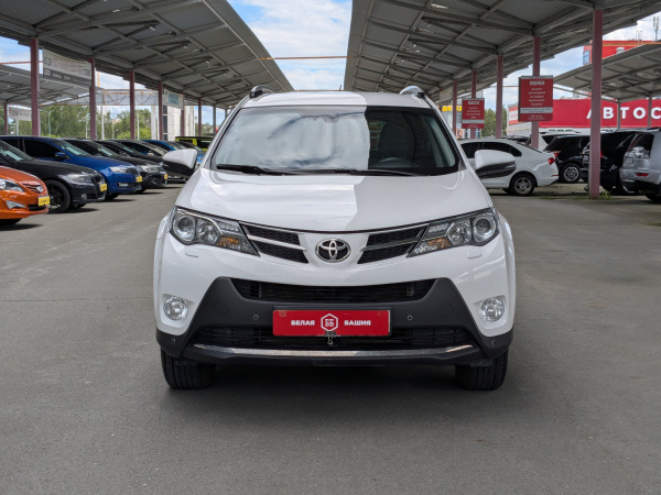Toyota RAV4 2015 Белый
