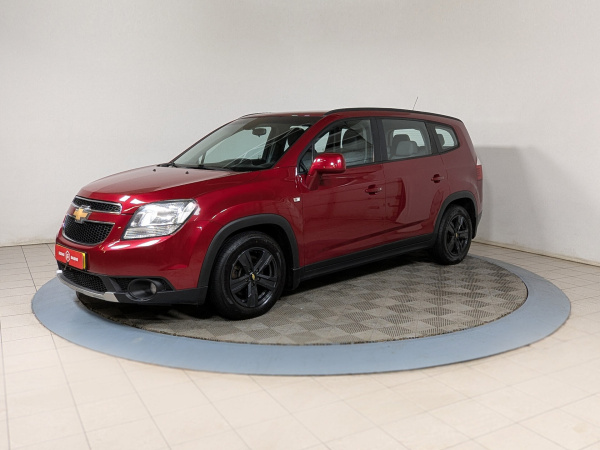 Chevrolet Orlando 2012 Красный
