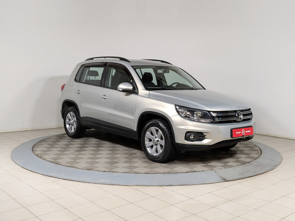 Volkswagen Tiguan 2012 Серый