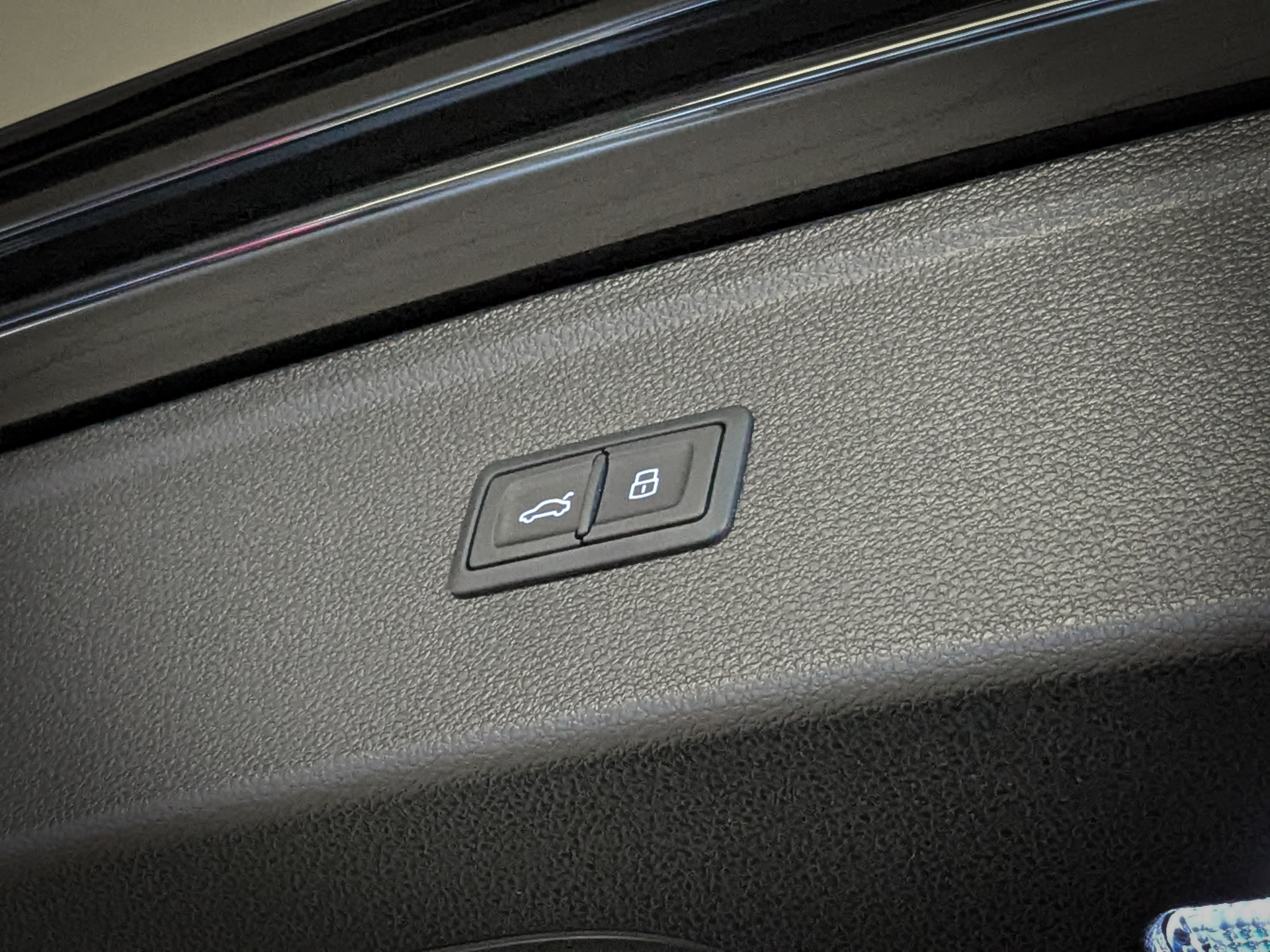 Audi Q5 L 2026 черный