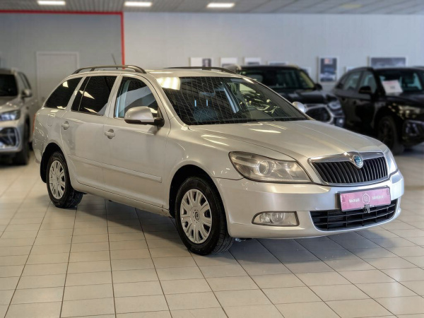 Skoda Octavia 2012 Серый