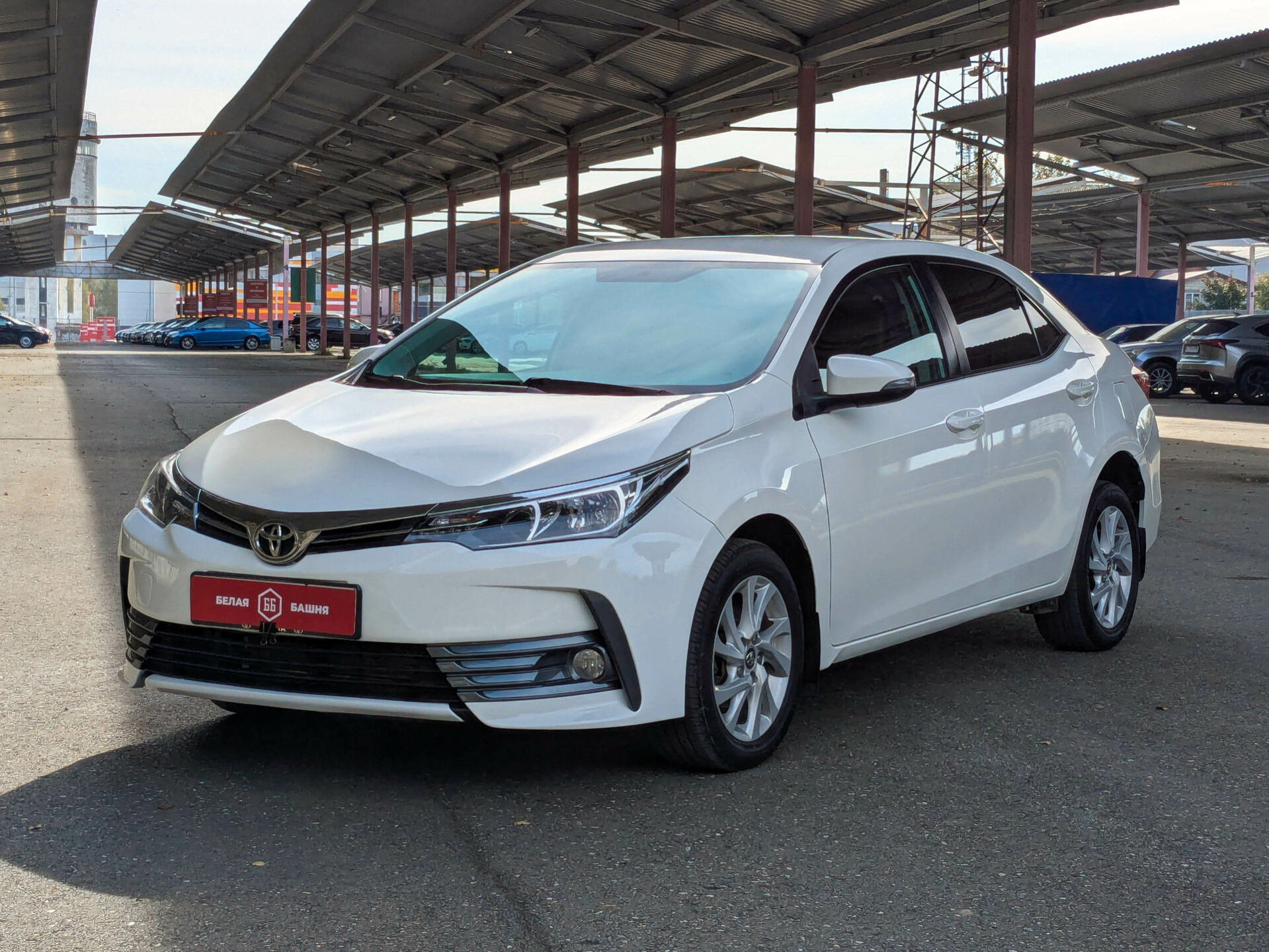Toyota Corolla 2017 Белый
