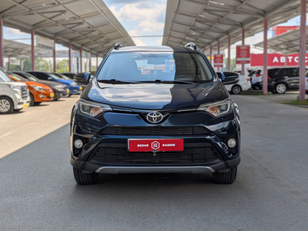 Toyota RAV4 2018 Синий