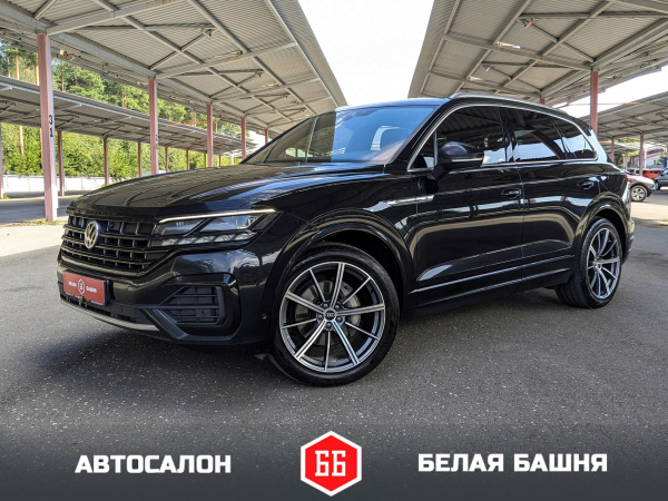 Volkswagen Touareg 2018 Черный
