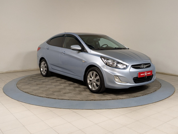 Hyundai Solaris 2012 Голубой