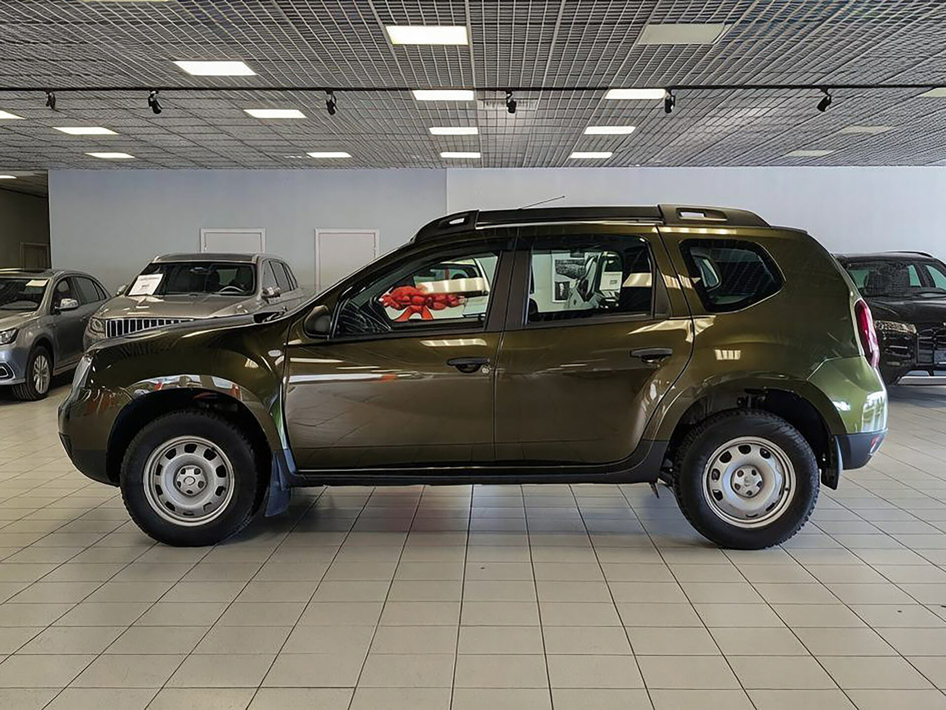 Renault Duster 2019 Зеленый
