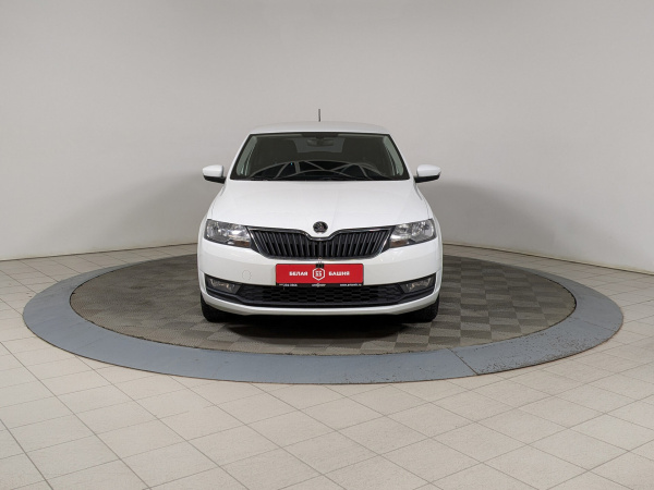 Skoda Rapid 2019 Белый