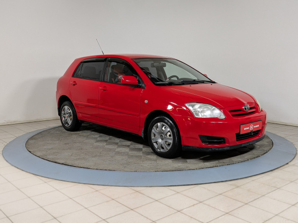 Toyota Corolla 2006 Красный