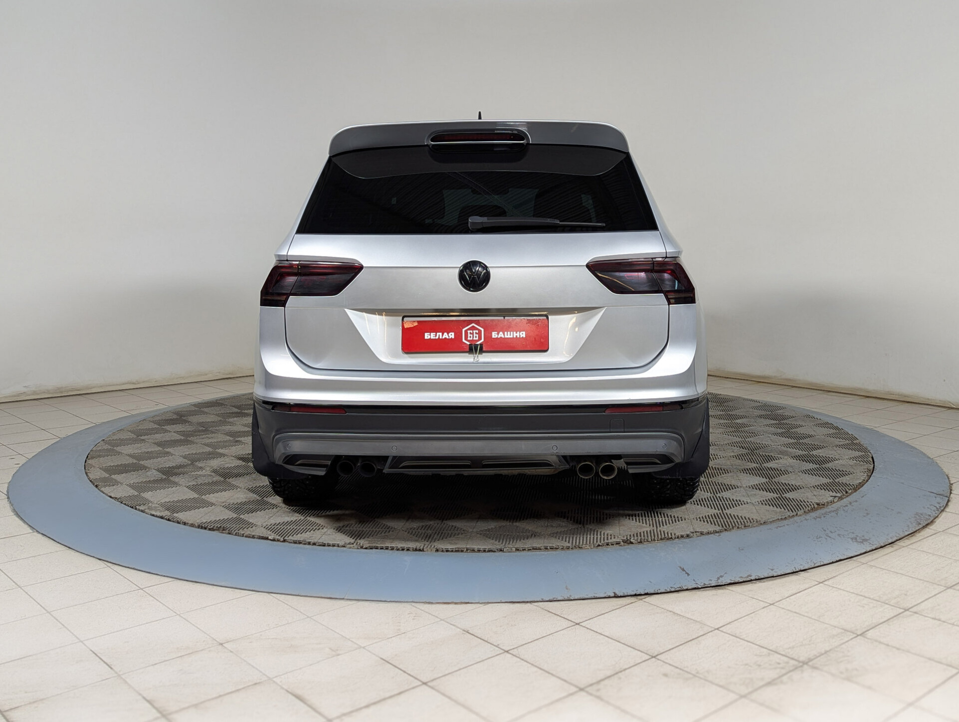 Volkswagen Tiguan 2017 Серебряный