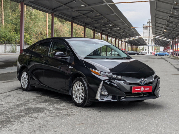 Toyota Prius 2017 Черный